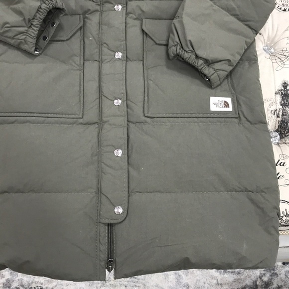 The North Face Sierra Water Repellent Down Parka - Picture 4 of 11